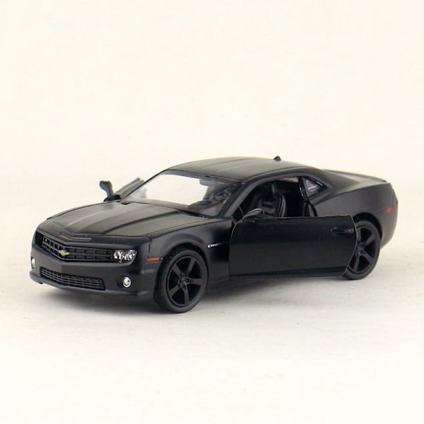 Barnleksaker Mattsvart Färg Serie Mustang Chevrolet SUV Diecasts Leksaksfordon Utsökt malli RMZ city 1/36 kevytmetalliauto Chevrolet Camaro