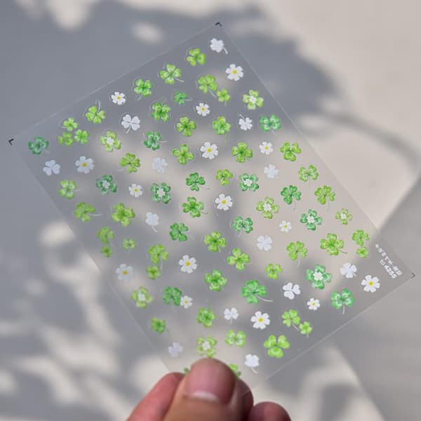 Lucky kløverblomst selvklebende neglekunst dekorativ A2
