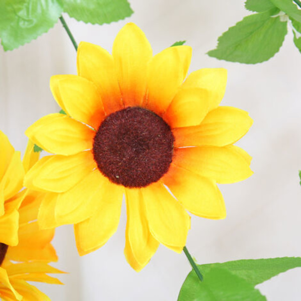 1st konstgjord solros blomma vinstockar Murgröna blad Simulering hängande växter för bröllop Hem Arch Arrangement Trädgård Hem D