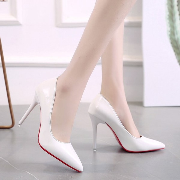 Røde sål høje hæle stilettos kvinders high-end temperament enkle sko stor størrelse spids tå White 36