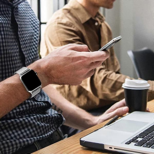 Elastisk stropp i rustfritt stål, strekkfjær, fleksibel radialstropp for Apple Watch Series 10 Silver