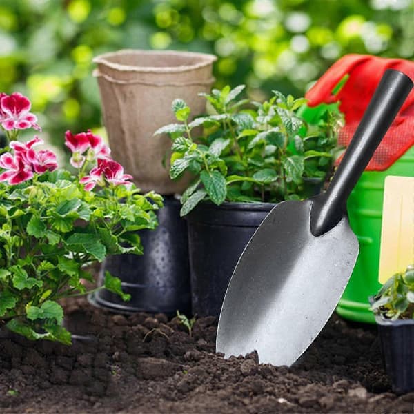 Kraftig trädgårdsspade i järn för omplantering, plantering, ogräsrensning och jordutjämning