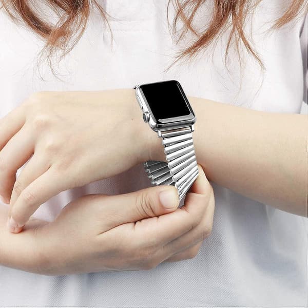 Elastisk rem i rostfritt stål, stretchfjäder, flexibel radiell rem för Apple Watch Series 10 Silver