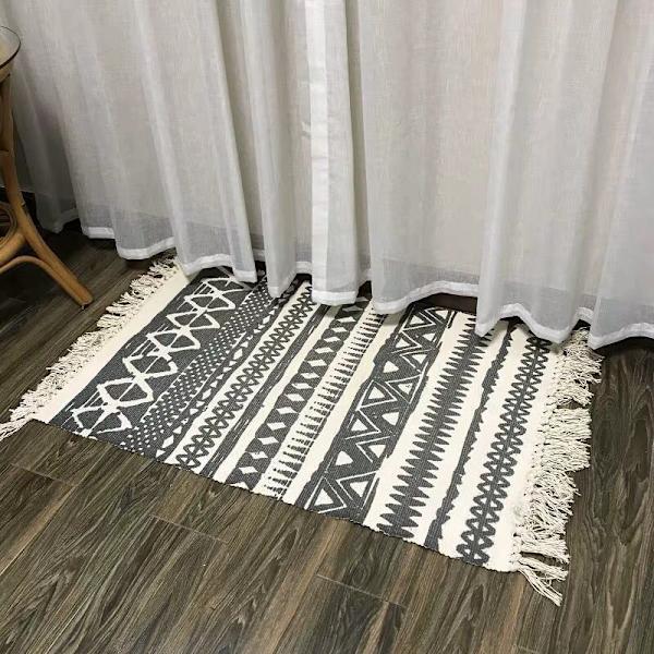 90 x 60 cm, Liten bohemisk matta i vävd bomull med pompom (nior)