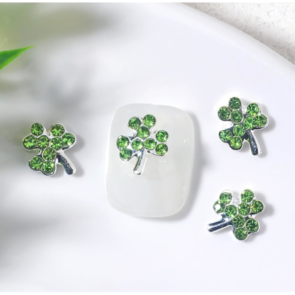Shamrock-kynsilakat, hopea Shamrock-kynsikoristeet kristallilla, 3D St. Patrick's Day -kynsikivet, seoshopea