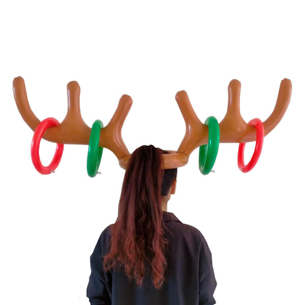 Julspel med kastring av renhornshorn - Julspel med uppblåsbara renhornshorn