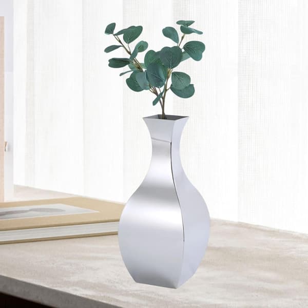 Poleret vase i rustfrit stål, højde 27,5 cm, elegant midtpunkt.
