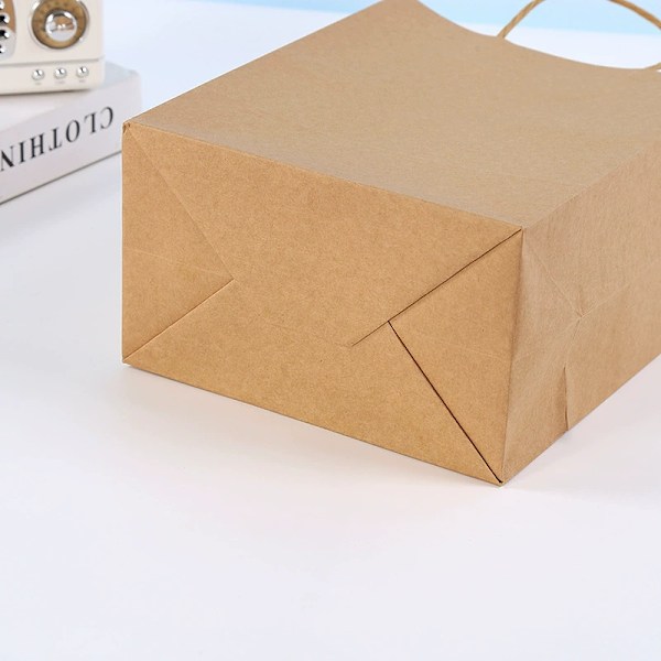 Brun med håndtak, hvite papirposer i bulk 40 stk 21*27*11cm, gaveposer i bulk, brun, hvitt kraftpapir