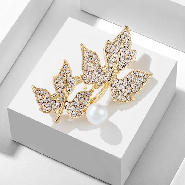Elegant dobbelt ahornblad perle broche med diamanter