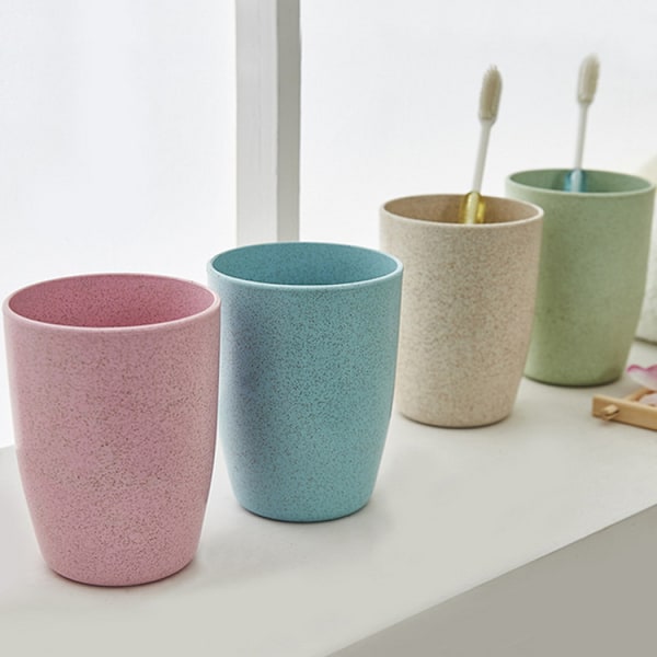 Moderne tannbørstekopp i plast, uknuselig tannbørsteholder, krus beige, blue, pink and green 4-pack