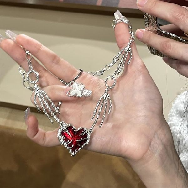 Gotisk Hjerte Halskjede Horror Skummel Skjelett Klør Hender Choker Halskjede for Kvinner Menn
