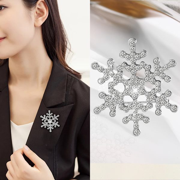 Legering Jul Snöflinga Brosch Högkvalitativ Diamantprydd Tyg