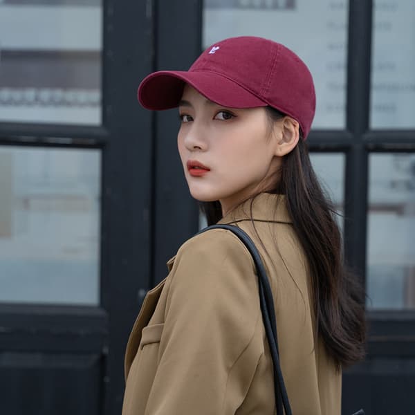 Klassinen Twill Red Tab -lippalakki