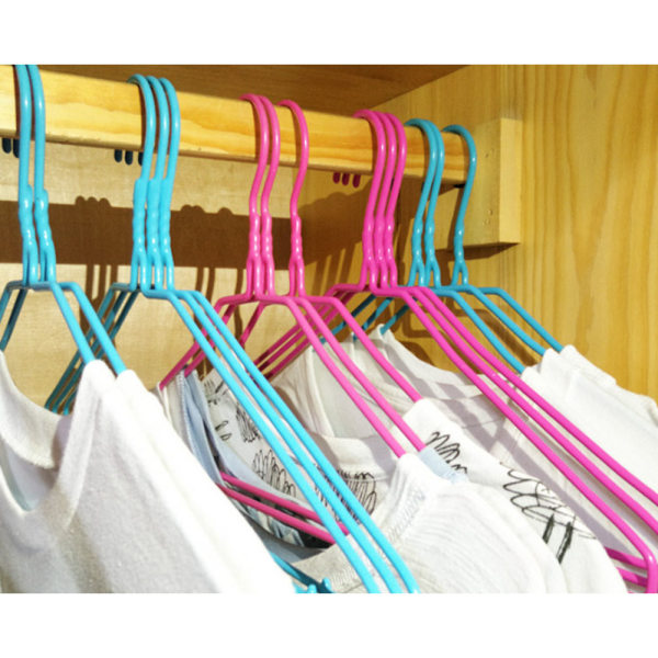 Easy Plastic Hanger Sæt med 10 stykker - Tilfældig farve