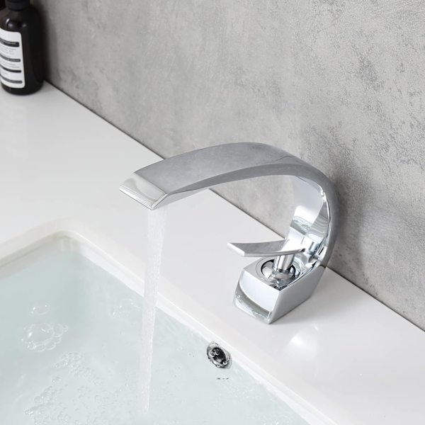 Badrumskran, elegant krombadrumskran i mässing, modern unik enhålsblandare
