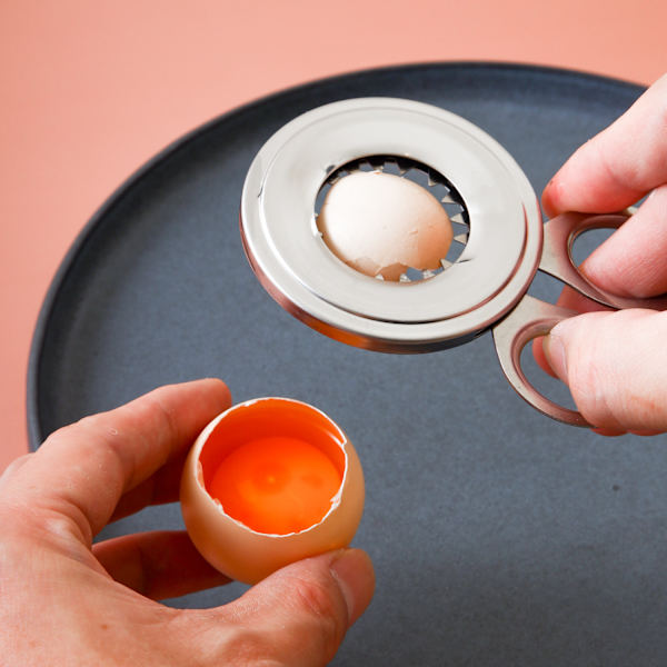 1 st silver rostfritt stål äggdelare, äggdelare för kokta ägg, kokt äggdelare perfekt för en