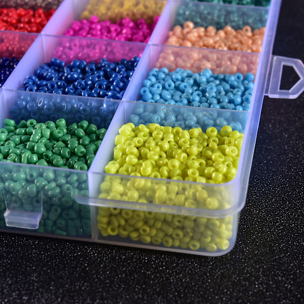 24 Ruter (2mm) Hirseperler Løse Perler Baking Lakkperler