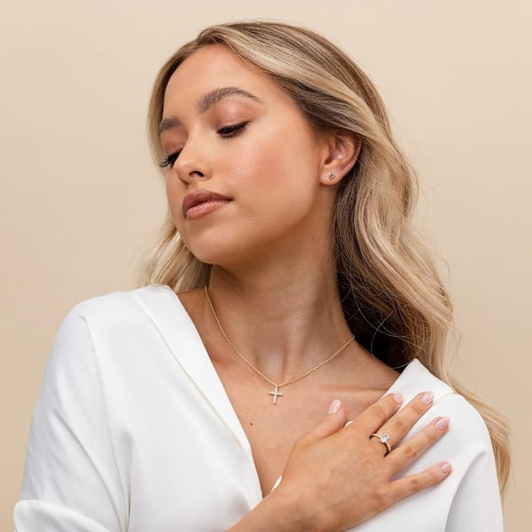 Cubic Zirconia Korskjede for Kvinner - Kors Tro Hengesmykke
