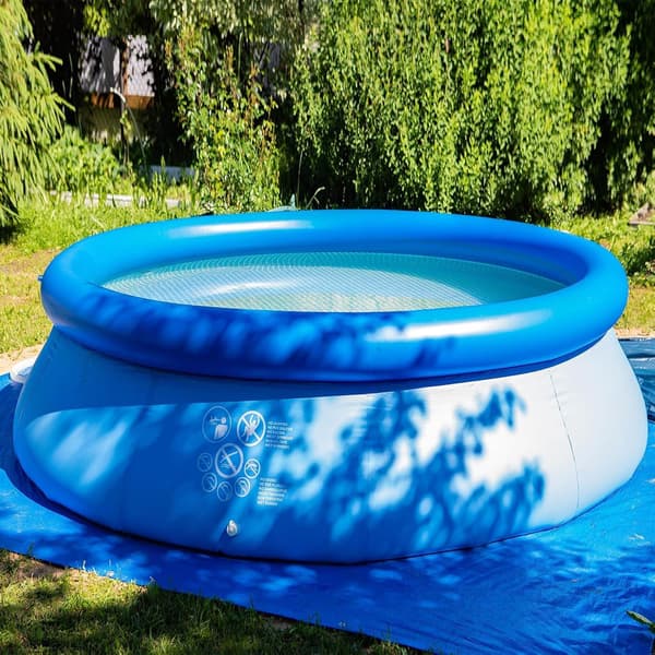 Poolgulvmåtte giver beskyttelse. Overjordisk poolmåtte bevarer jordens integritet (274x274 cm)