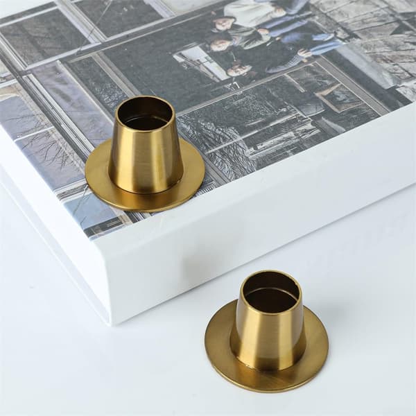 Set med 4 Retro Guld Metall Ljushållare för Hem Bröllopsdekor