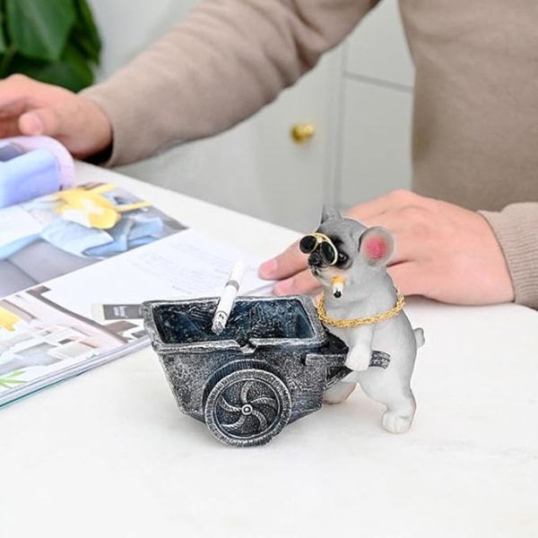 Morsom askebeger, askebeger i harpiks, morsom askebeger formet som bulldog, vindp