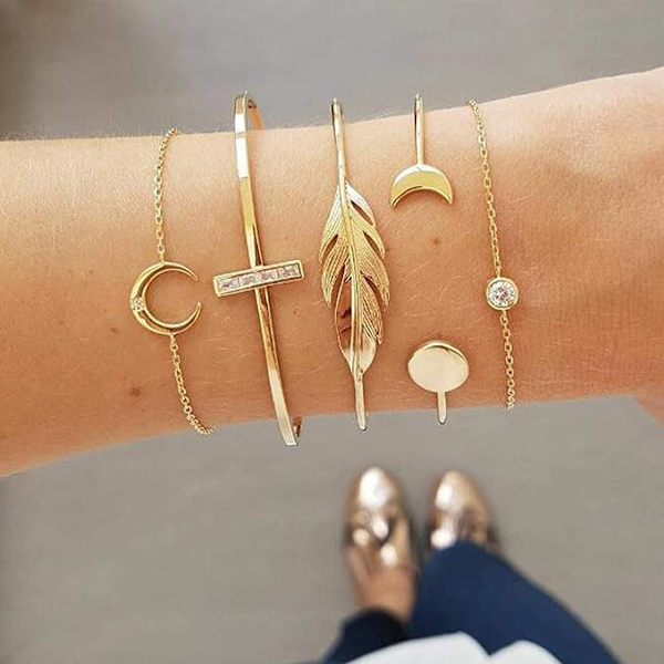 Sæt med 5 boheme-inspirerede åbne blad- og måne-armbånd i guld til kvinder