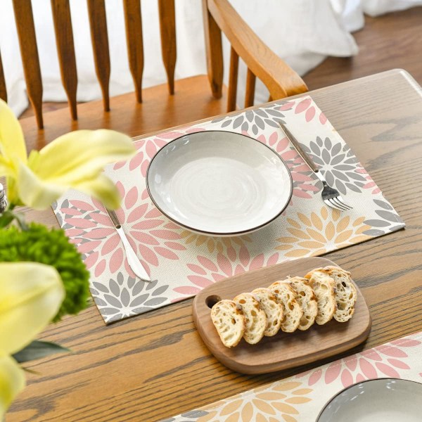 Set med 4 sommarplatsmattor med rosa dahlior - 30 x 45 cm - Tvättbara - Köks- eller festdekoration