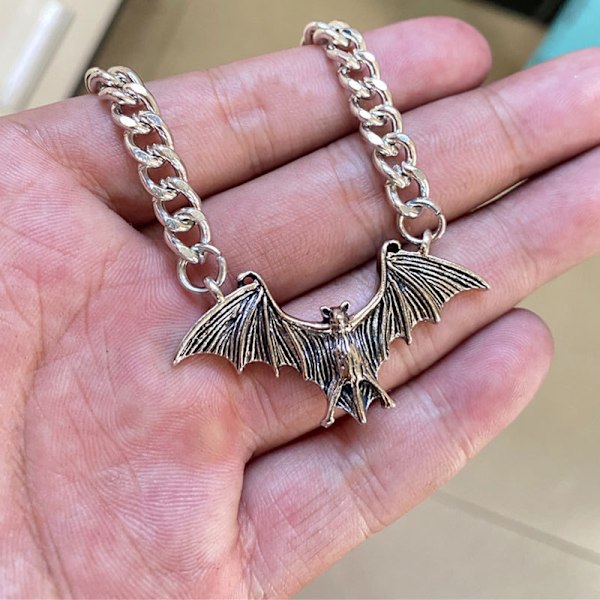 Svart Flaggermus Halskjede Gothic Punk Kule Tykk Kjede Choker Cyber Dyr Ving Pendant Halskjede for Kvinner Halloween Smykker