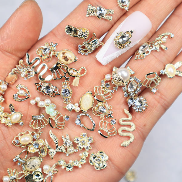 (Blandade mönster) 50 st blandade 3D pärlstrass rosett lyx metall nagelkonst berlocker, legering nagel Gold