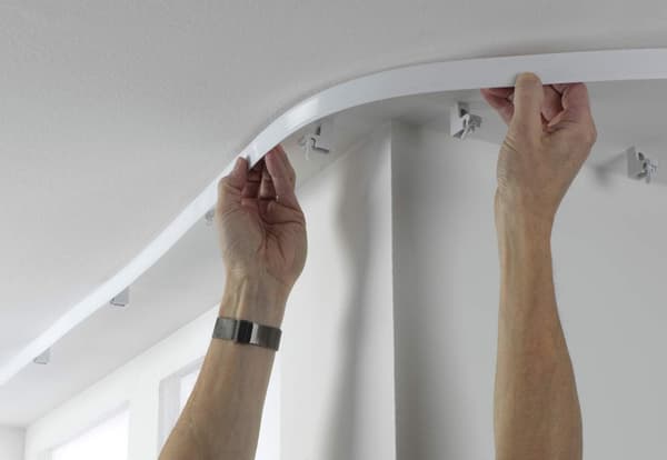 Gardinskena, tillbehör ingår, längd 300 cm, skenhöjd 29 mm, plast, vit