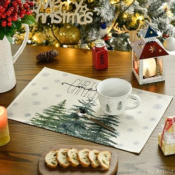 Beige Tallskog Snöflinga God Jul Matsunderlägg Set om 4, 12x18 Tum Säsongsbetonad Vinter Jul Semester Bordsskydd för Par