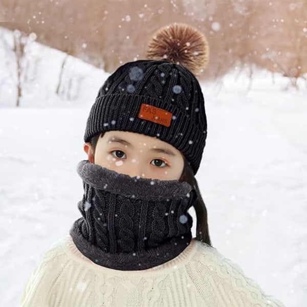 (Musta)Lasten yksivärinen lämmin hattu, huivi ja hanskat kolmessa
