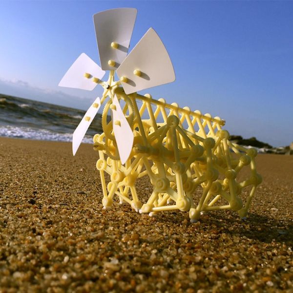 Sjov vinddrevet Animaris Ordis Parvus Strandbeest Robot D