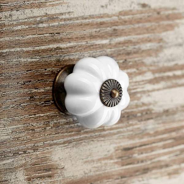 5 x Møbelgreb Knappen Ø 30 mm Hvid Patineret Sockel Skuffe K