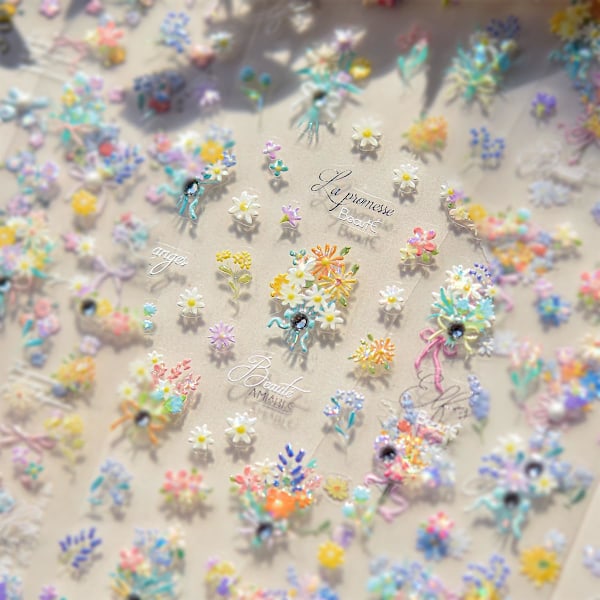 Blomster Nagelstickers för Nagelkonst - 5D Präglade Blomster Nagelkonst Stickers Sommar Blommig Blad Tusensköna Nageldekaler Självhäftande Blommor Nageltillbehör för W