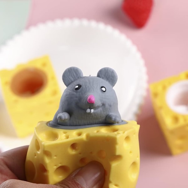 3 stk. (Tilfeldig stil) Dyre Squishies Leker med Ostekopp Squishies Søte Mus Klemmeleker for Barn Ostekopp med Ekorn Fidget Leker for Voksne Angst