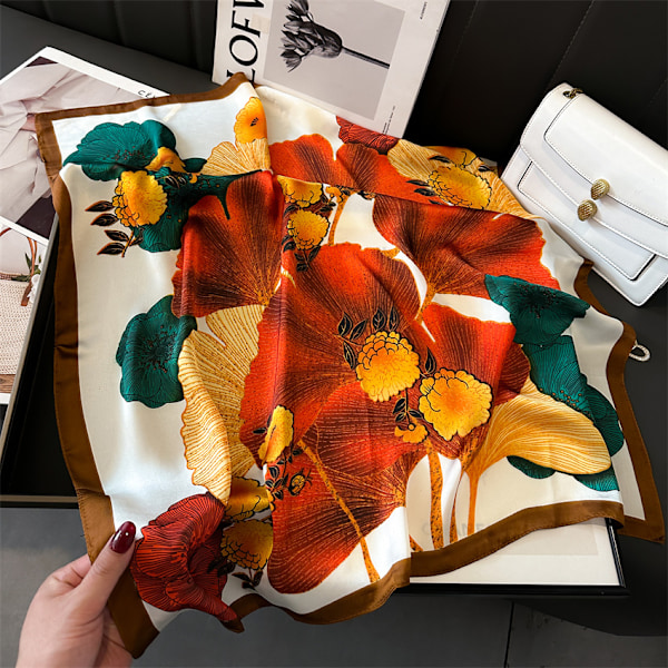 1 st Hårbandanascarf för kvinnor Lättviktig Mode Hals Silke Satin Huvuddukar för Sömn Handväskor Scarf