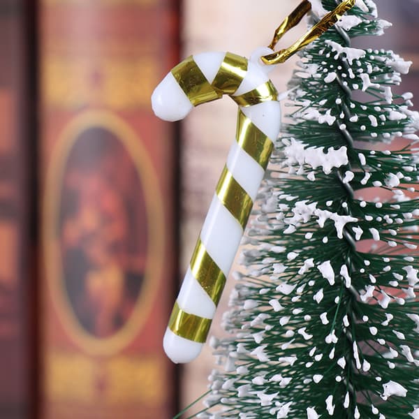 6 stk julepynt, små juledekorasjoner for H