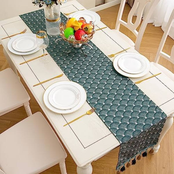 Vintage-tyylinen ylellinen kukallinen jacquard-damaskokangas monilla tupsuilla olohuoneen lipaston huiviin
