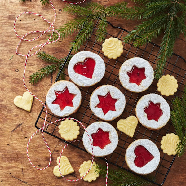 Set med 8 Jul Linzer Kakformar Rostfritt Stål Kexform Konditoriform Kakdekoration