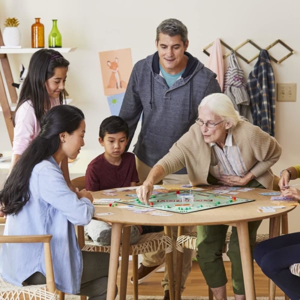 MH-Monopol, klassiskt brädspel för familjer och barn, för 2