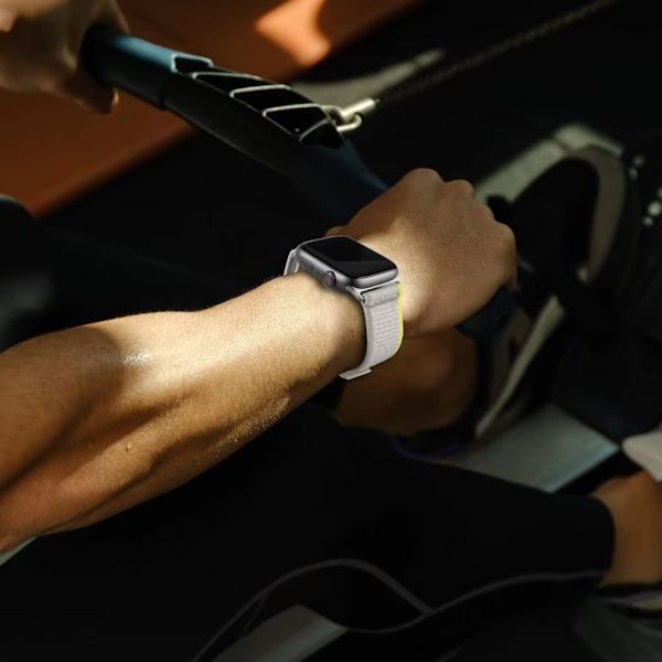 Beige Trail-armbånd i nylon, kompatibel med Apple Watch Ultra 4