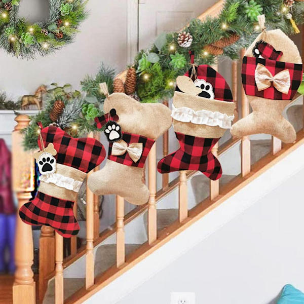 Julstrumpor för husdjur, set med 4, säckväv med rutig design
