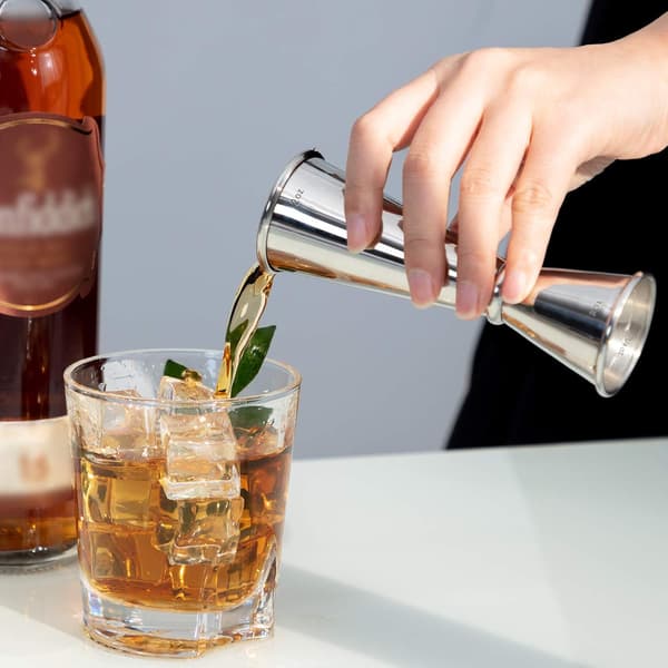 1 st  Jigger för Bartending, Dubbel Cocktail Jigger  Premium 304 Rostfritt Stål Jigger 2 OZ 1 OZ med Mått In