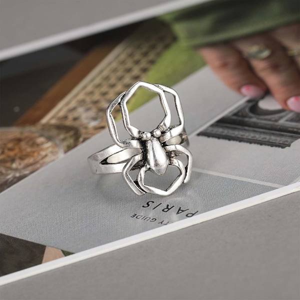 Gotisk Edderkoppring Sølv Edderkopp Oksidert Ring Kraftig Statement Ring Punk Dyr Ring Halloween Smykker for Kvinner og Jenter