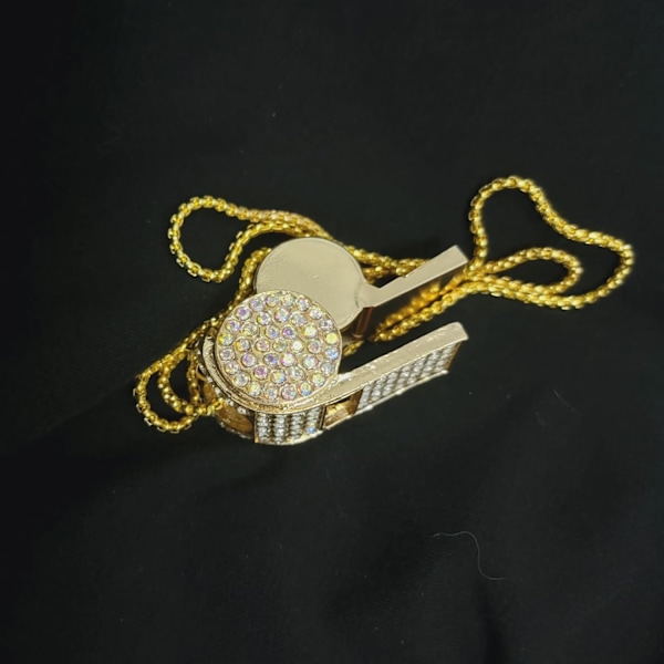 1 stk Gullfløyte med Avtakbart Etui og Kjede for Trenere Metall Krystall Rhinestone Fløyte for Dommere, Lærere,