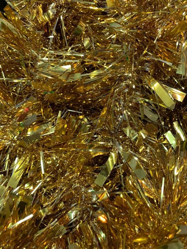 10 stk. metallisk glittervridd girlander i gull