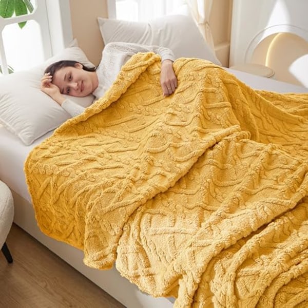 Fleece-tæppe, Hyggeligt Sengtæppe, Varmt Flannelsofatæppe til Alle Sæsoner (Gul, 100 * 150CM)