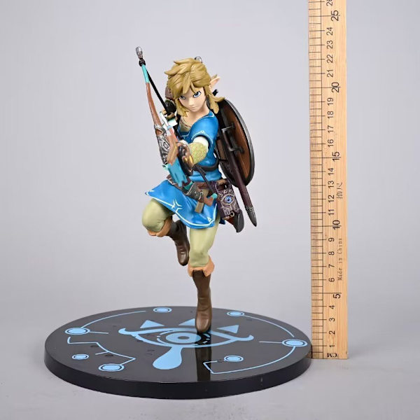 First 4 Figures The Legend of Zelda: Breath of The Wild Link Collector's Edition Staty