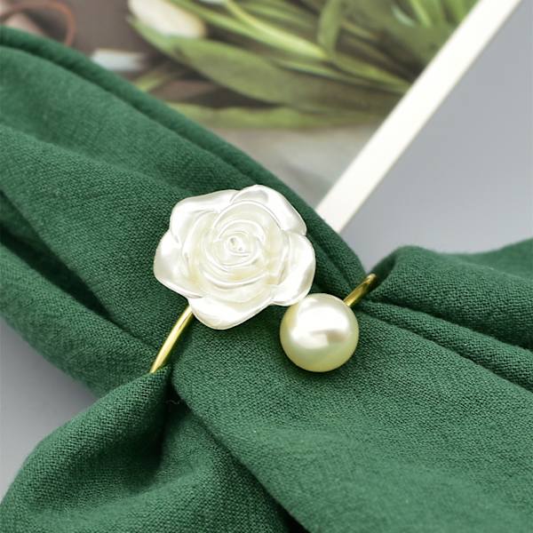 Guldperle Servietringe Sæt af 6 Blomst Servietring til Bryllup, Middagsfest, Banket, Hvid Rose Serviet til Valentinsdag
